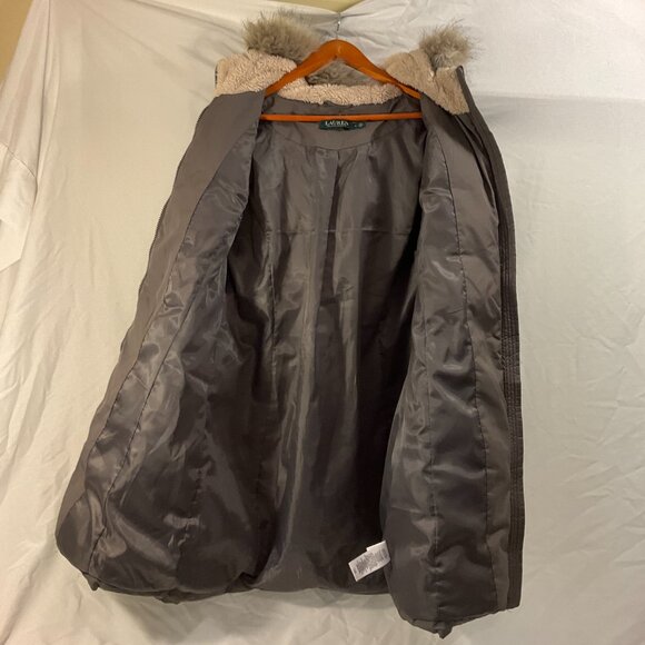 Lauren Ralph Lauren-Women's Gray Puffer DOWN/FEATHER Jacket, Sz L
EUC! - Picture 5 of 16